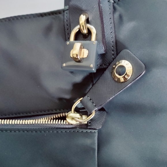 HENRI BENDEL Jetsetter Nylon Shopper Tote Gray with Gold Hardware Large - Picture 12 of 14